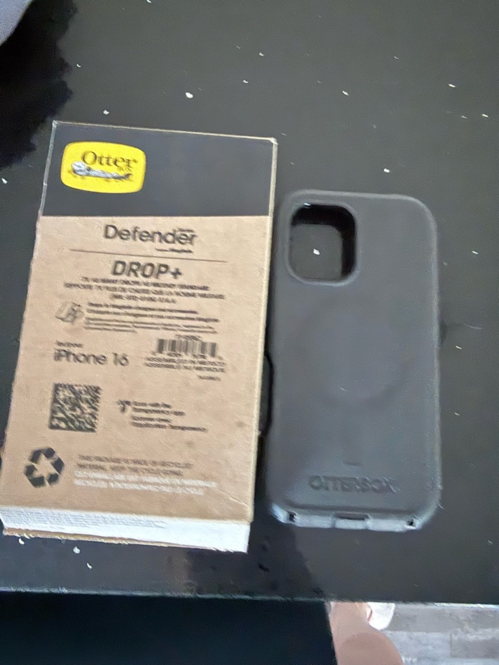OtterBox Defender Series DROP+ iPhone 16 Case - Black